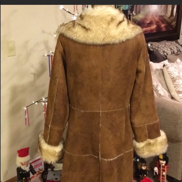Leather Sherpa Lined. Medium. - Picture 5 of 8